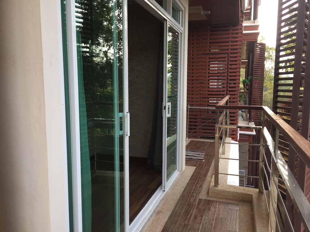 Beachfront Family Penthouse Hua Hin