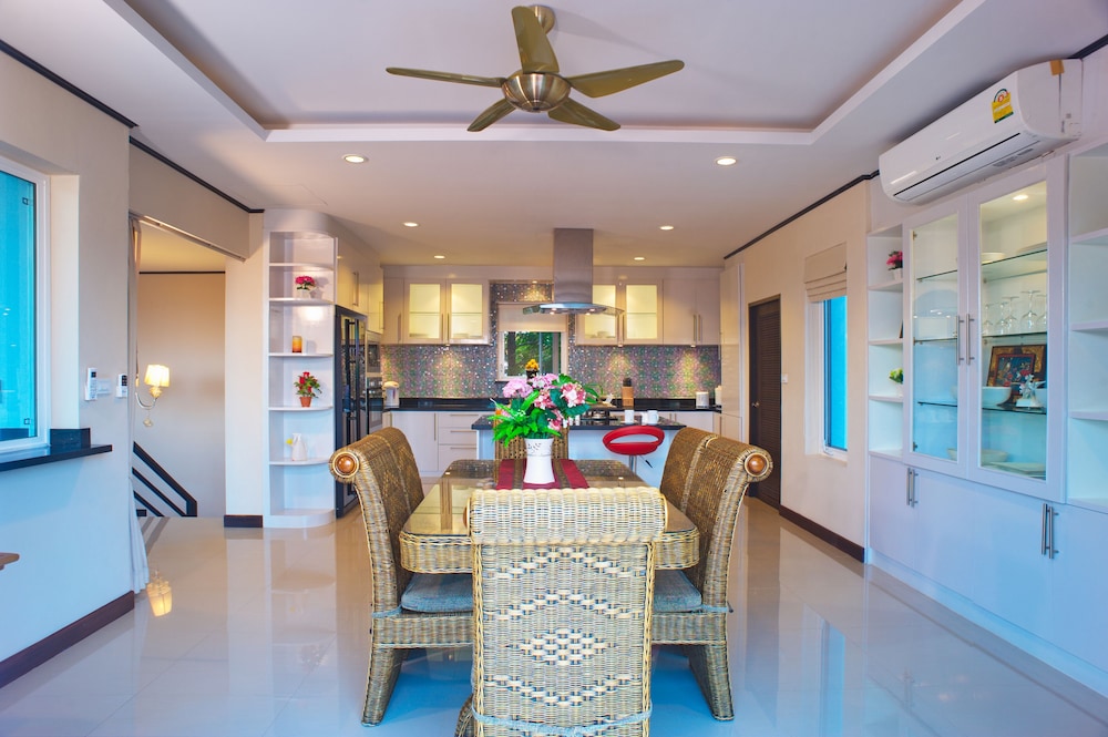 Samui Sunrise Villa