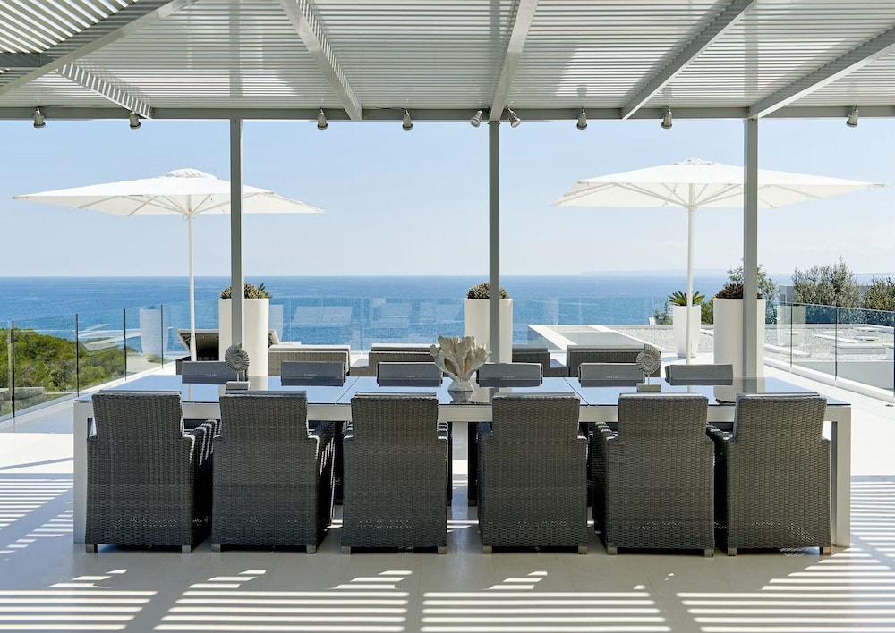 Stylish Villa Near Ibiza Town