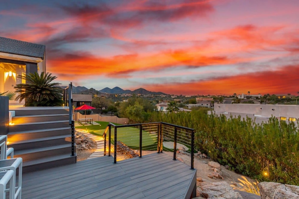 Sunburst Estate Htd Pool Putt Grn Sleeps 14