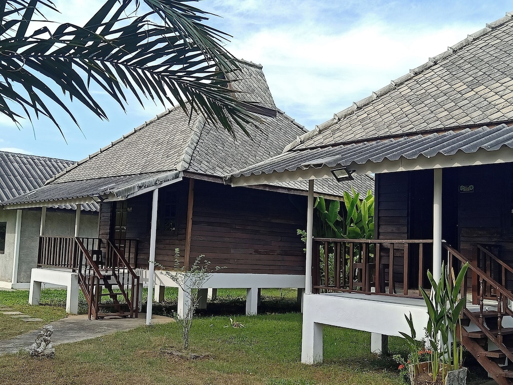 The Forest Hill Cafe & Homestay