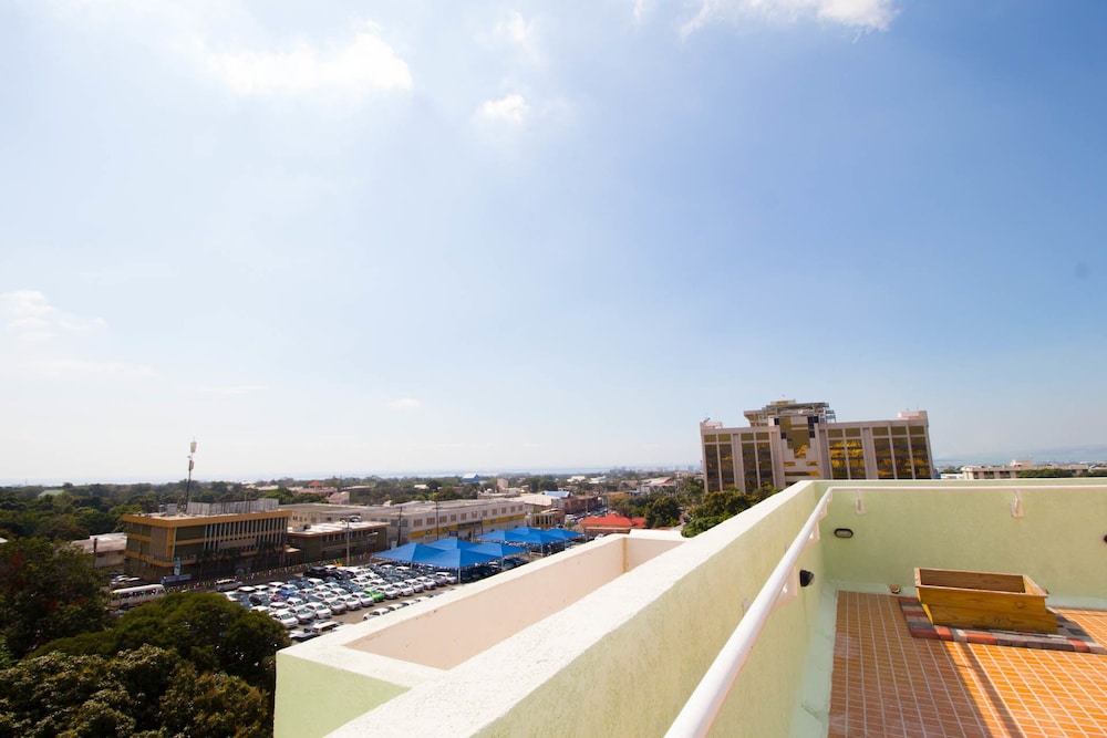 The Bailey's New Kingston Suites