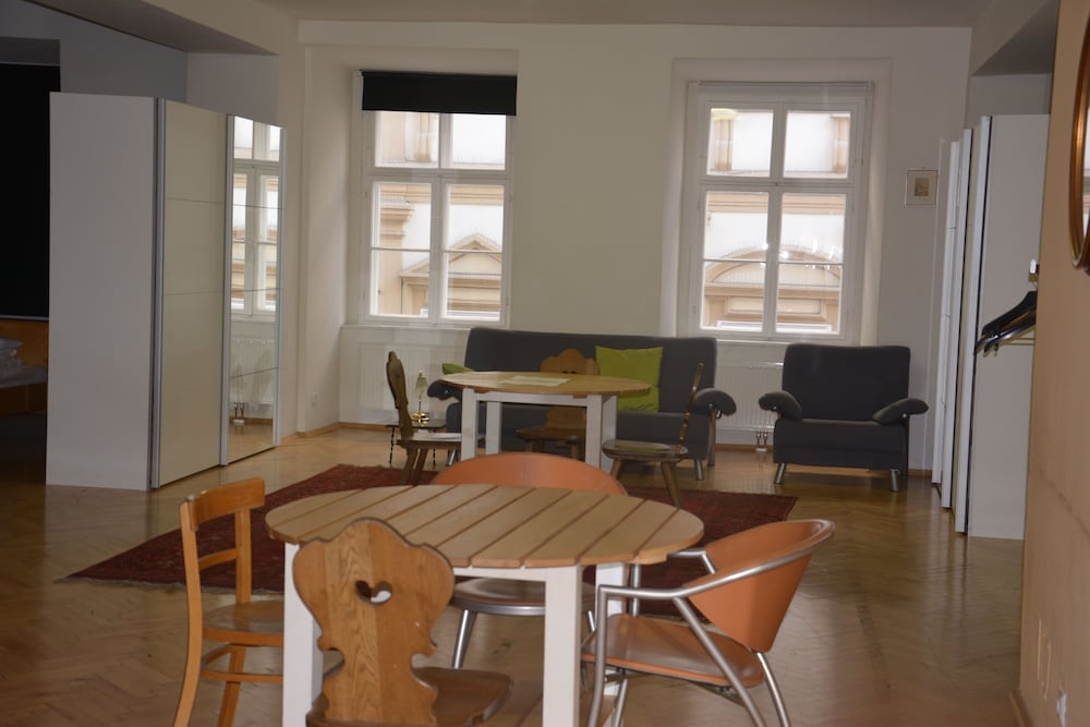Hans-Sachs-Gasse 10