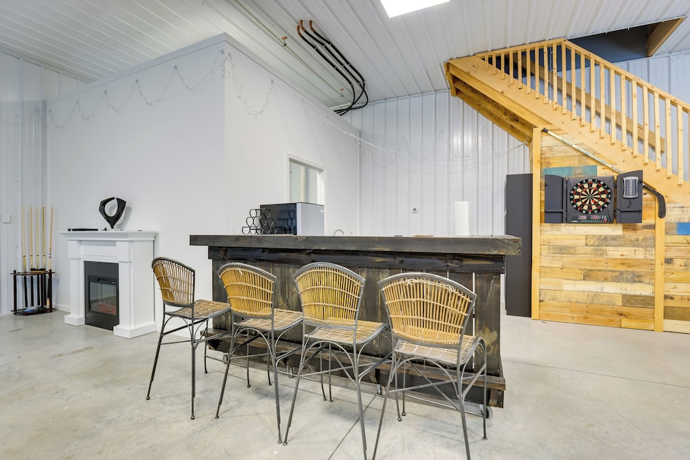 The Toasted Marshmallow Ski & Lake Game Barn