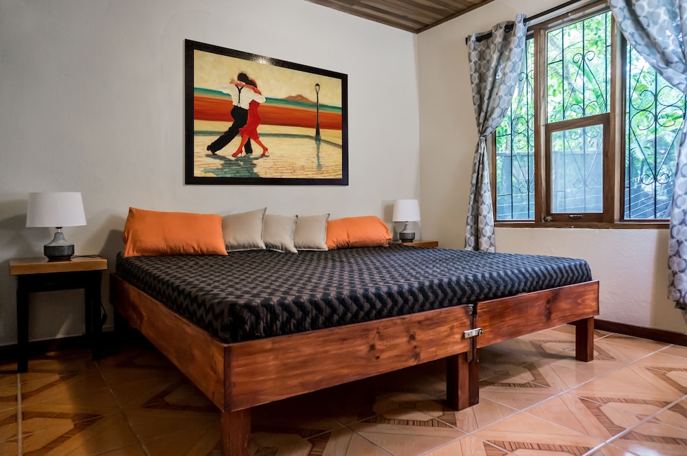 Casa Tango 2 BDRM House