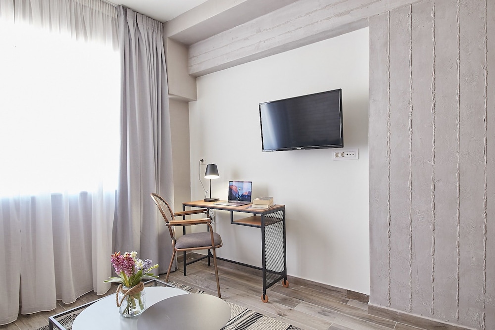 toStay Athens