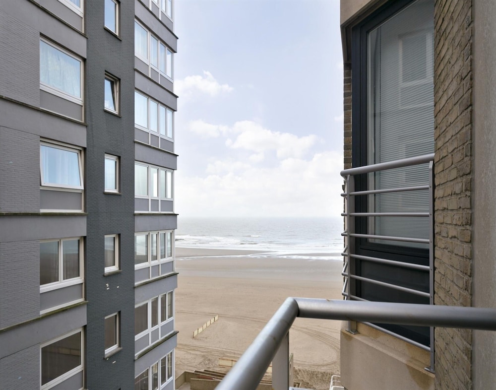 Apartment in Blankenberge Near Belgium Pier