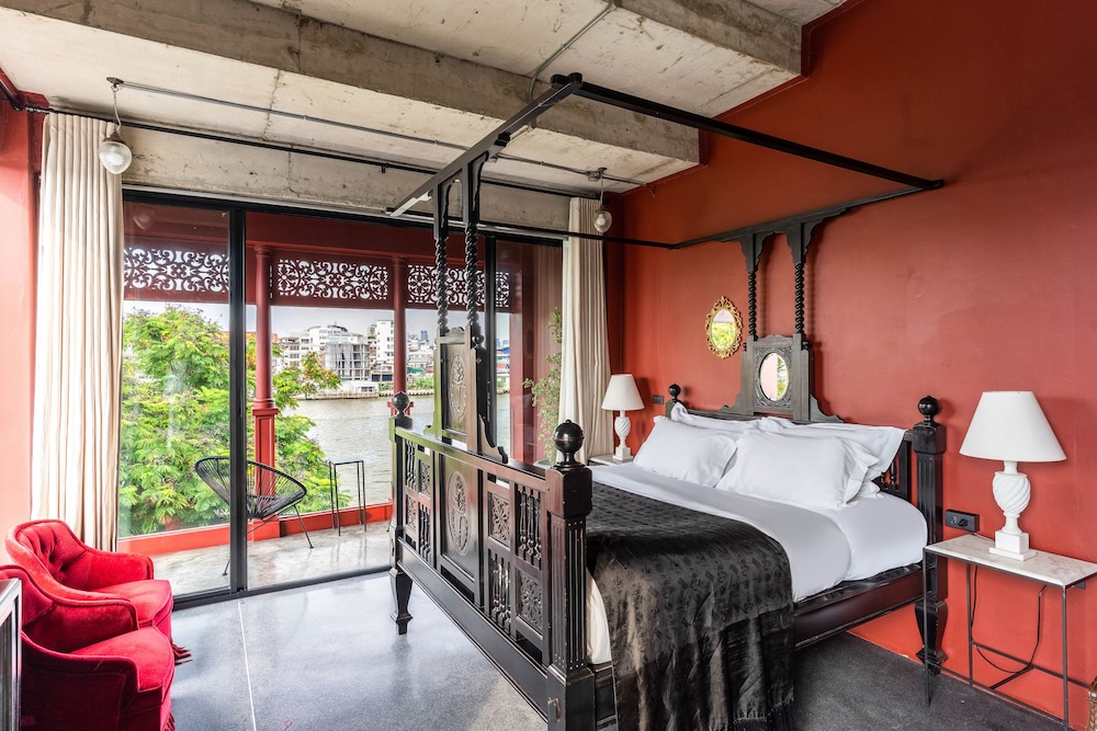 Amdaeng Bangkok Riverside Hotel 18