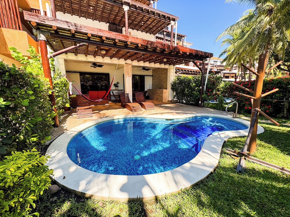 Villas Le Suisse Monterrico