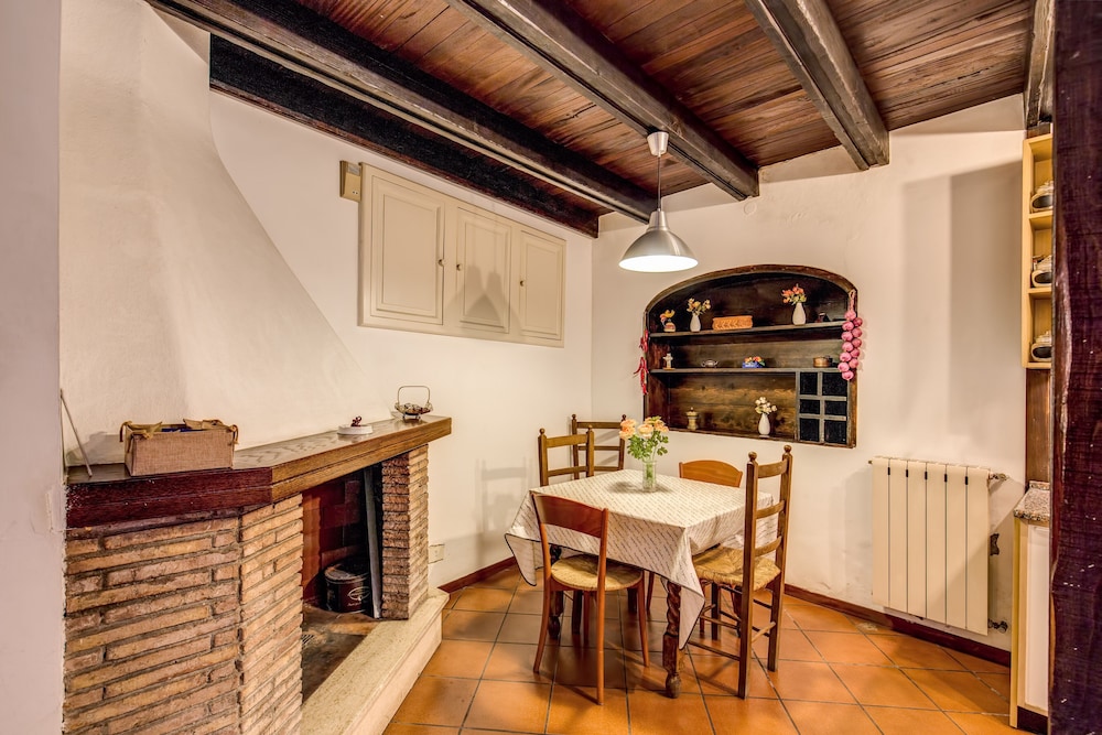 The House In Trastevere