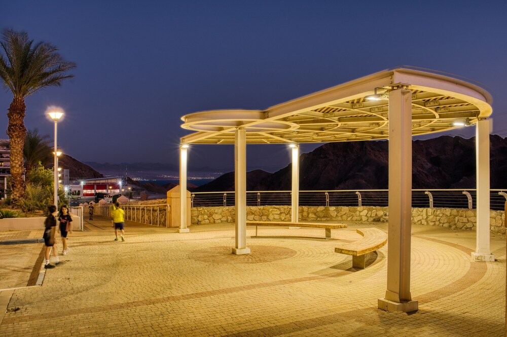 Red Canyon Comfort Stay by Sea N' Rent