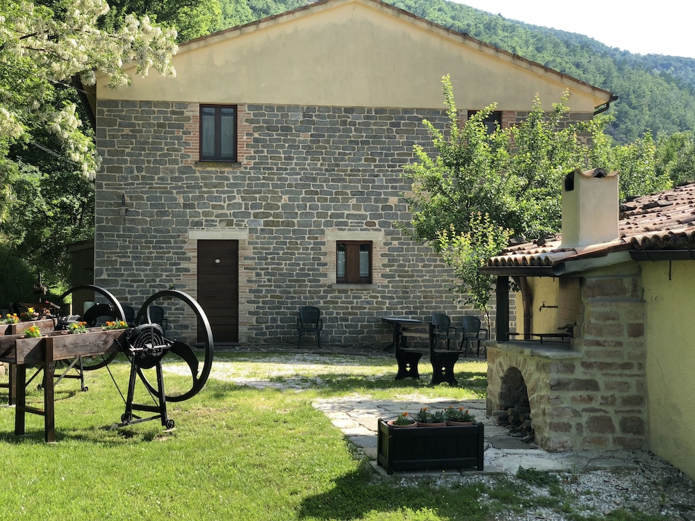 La Ferraia view 3