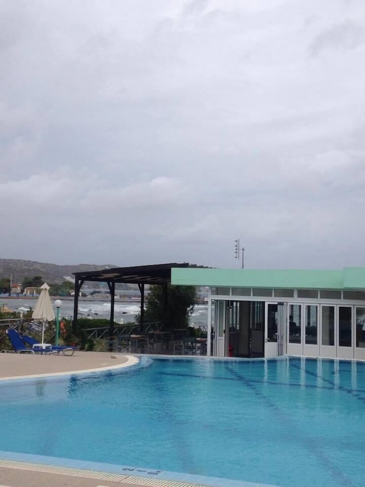 Yiannis Apartments