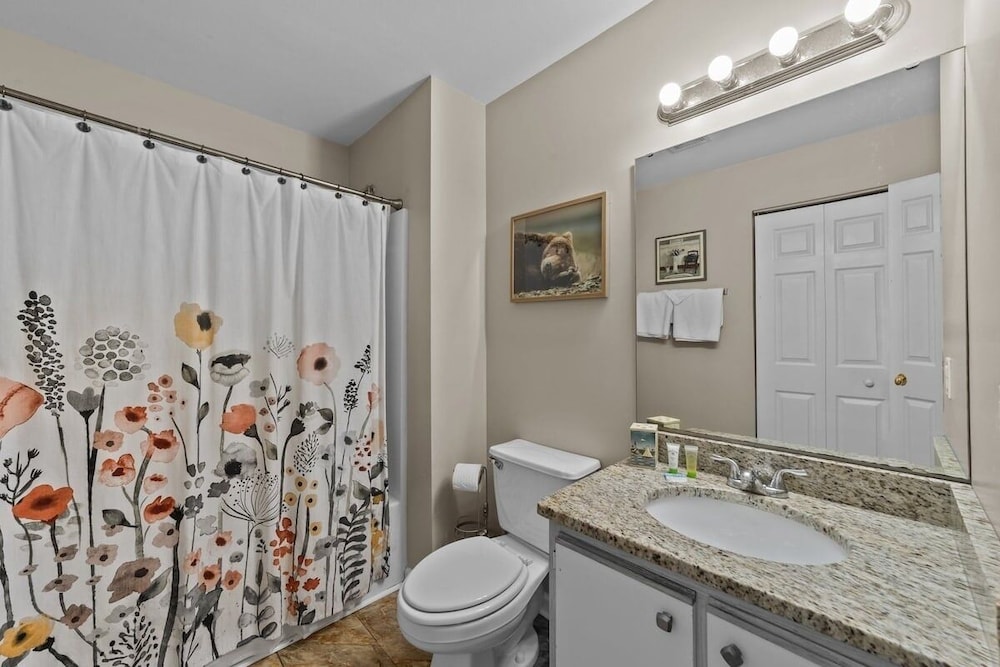 Fairways 27e 3 Bedroom Condo
