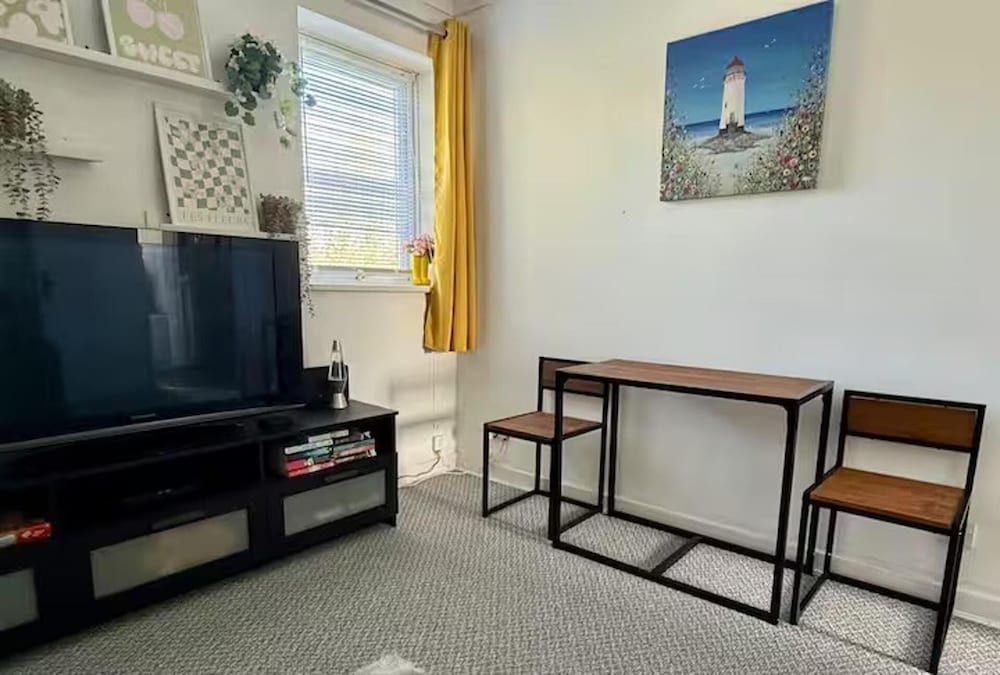 Cosy City Apartment - North of Carlisle - Pet Friendly