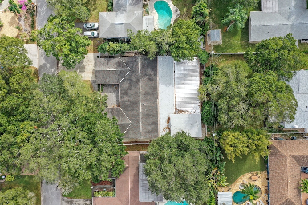 Golden Retreat: Expansive 6BR Home w Heated Pool ~