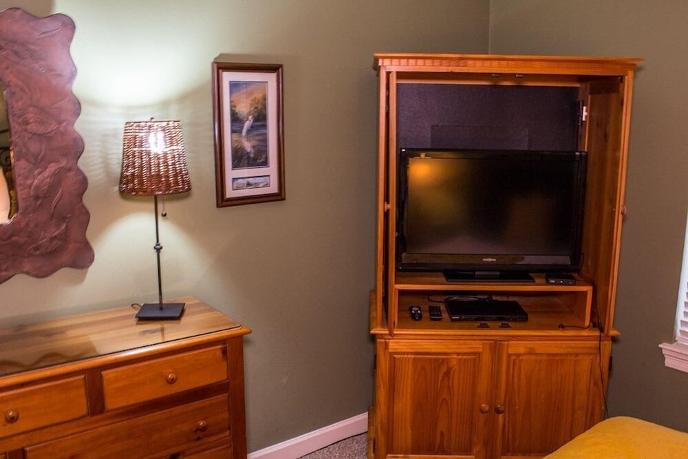 8554 Turnberry 3 Bedroom Condo by RedAwning