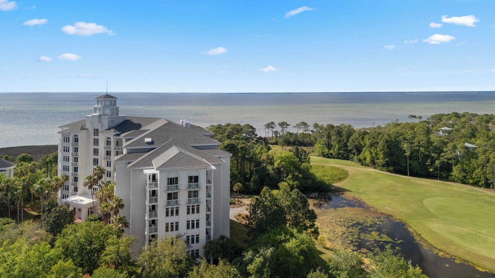 Studio Condo in Luxe Sandestin Resort w/ Balcony, Pool, + Walk to Baytowne Wharf