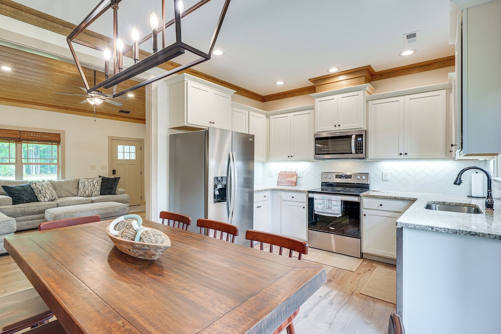 Walk to Lake Gaston: Family Home w/ Yard