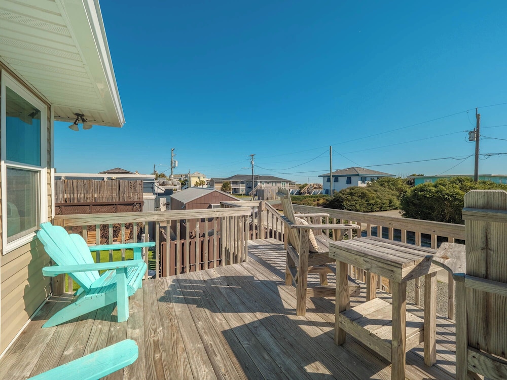 Little Bird by Topsail Realty