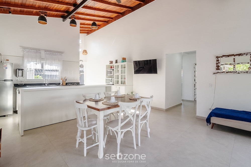 5BR House w/ Gourmet Area 400m From Beach Rfi0316