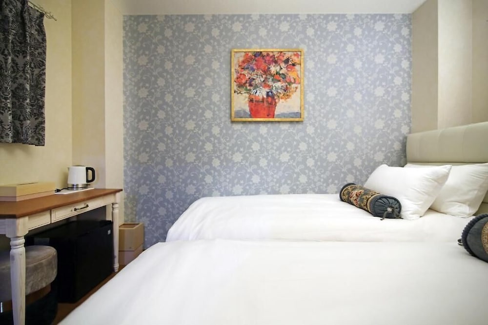 Shinjuku Global Hotel