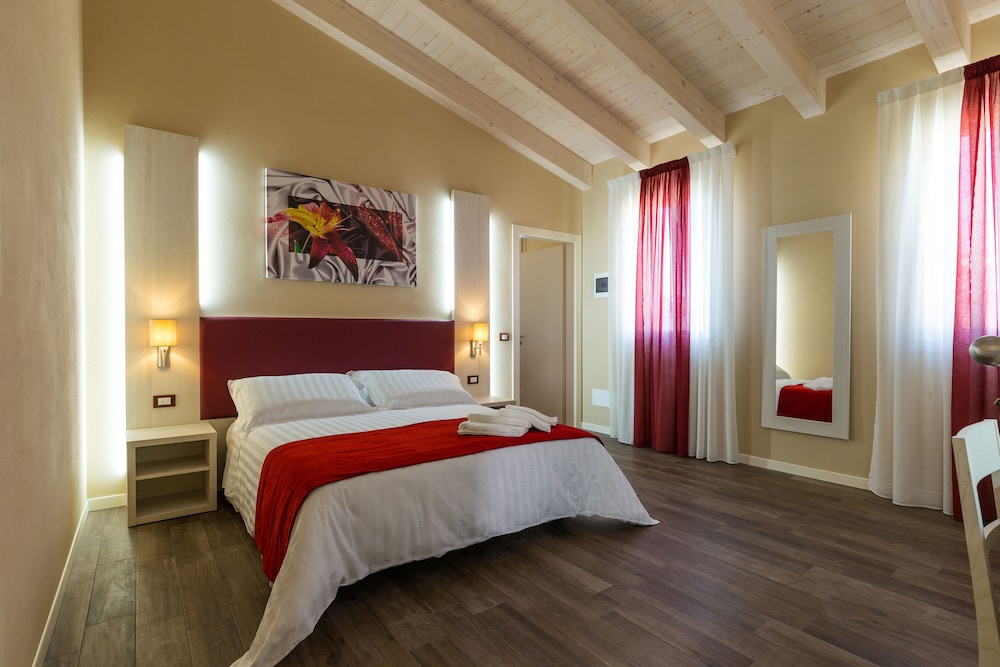 Villa Erica & Villa Erica 1