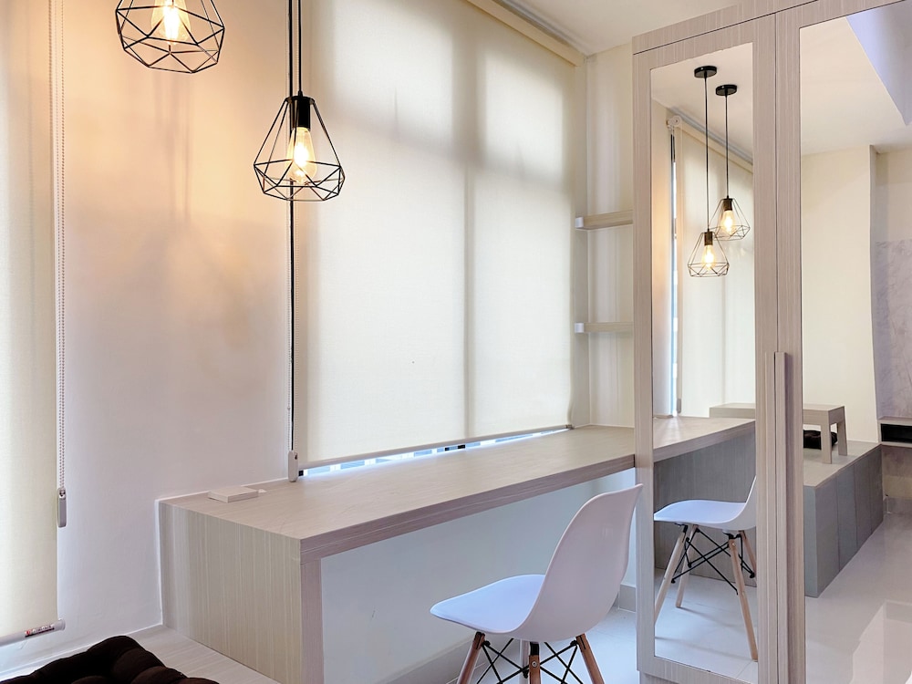 Restful Studio Room Pollux Chadstone Apartment