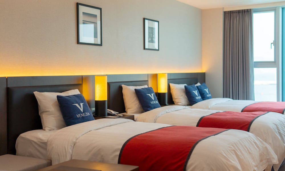 Venezia Hotel and Suite 17