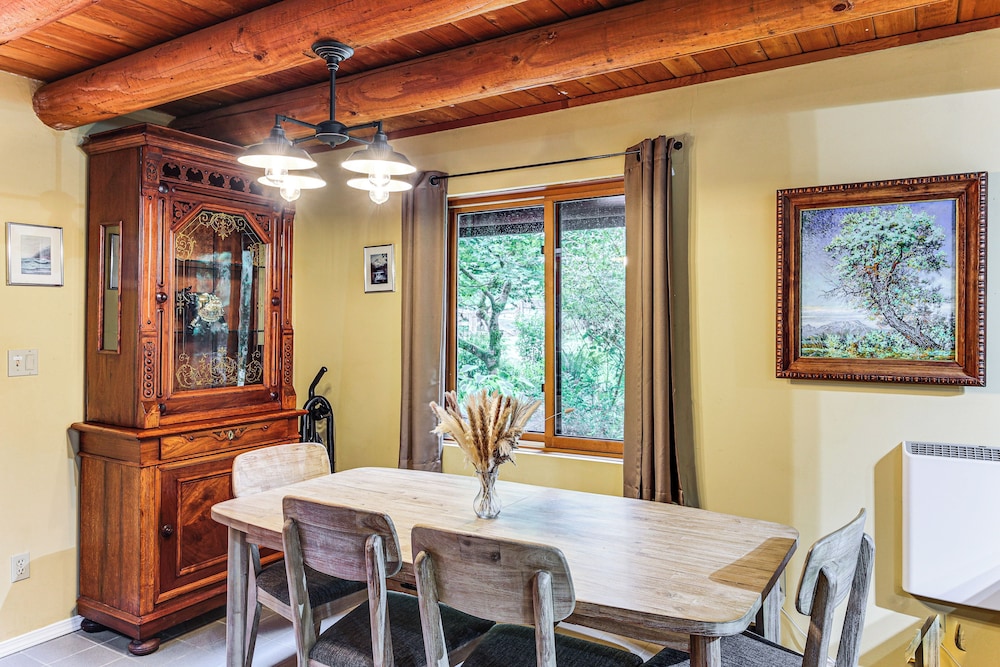 Lake Margaret Access: Boho Log Cabin w/ Backyard