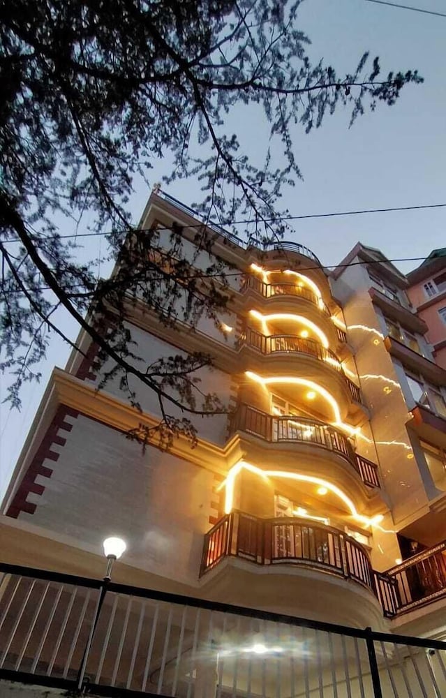 Hotel Shining Star