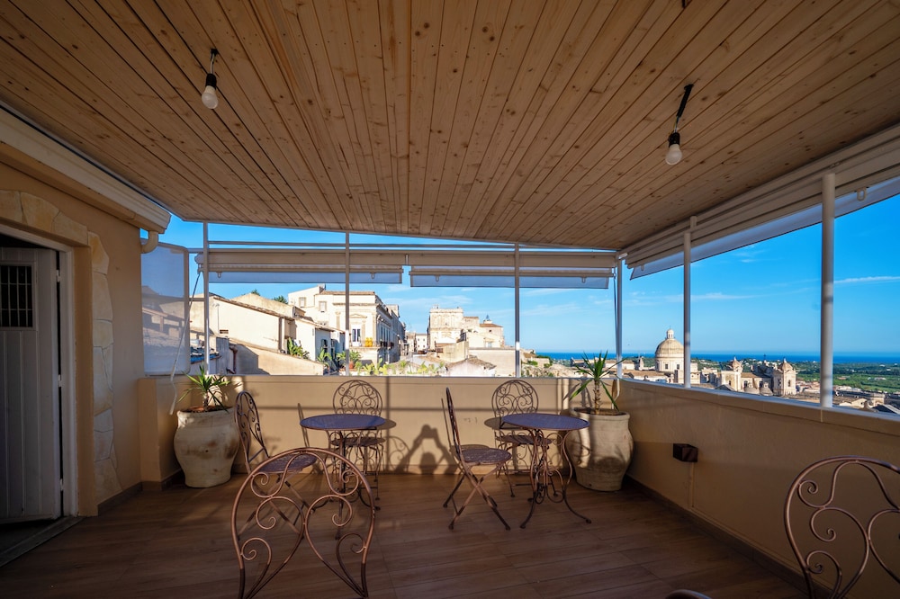 Panorama Suites Noto