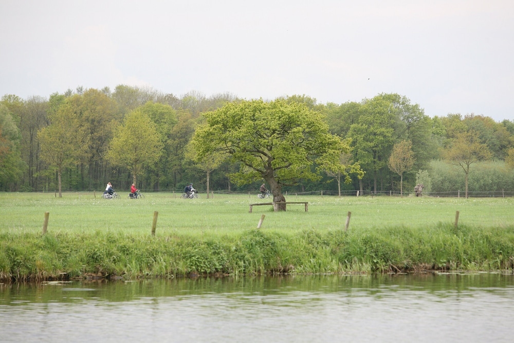 Cozy Countryside Escape in Dalfsen