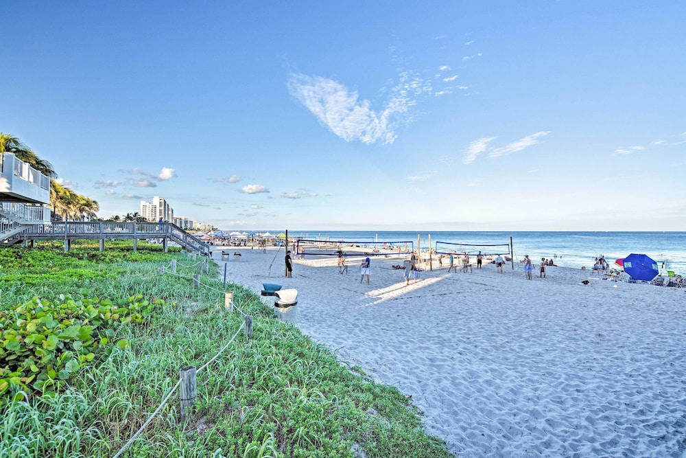 1 Block to Deerfield Beach: Studio w/ Fire Pit! view 5