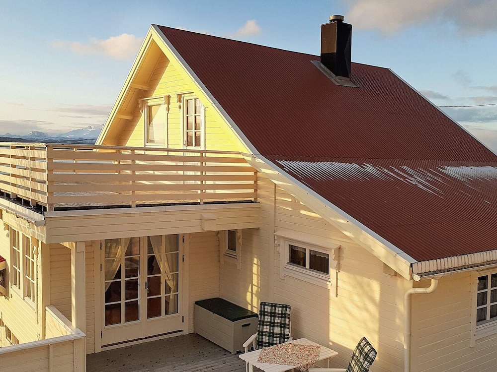 6 Person Holiday Home in Finnsnes-by Traum view 2