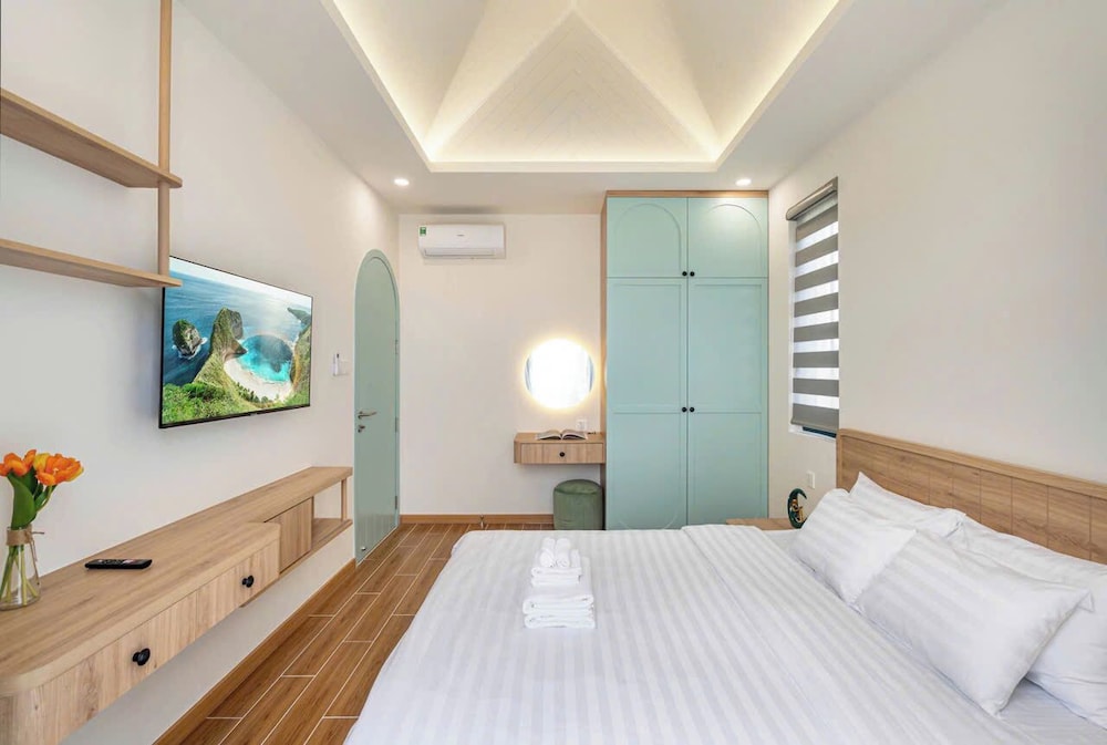 SURI VILLA