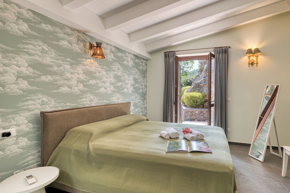 Villa Belvedere - L - Pool And Relax