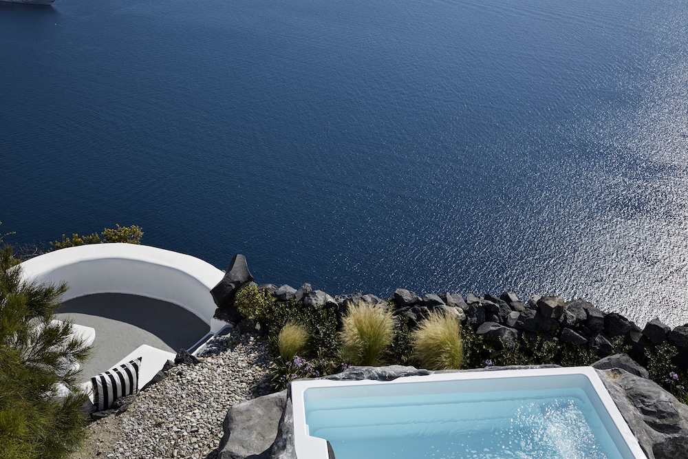 Canaves Elefas Villas