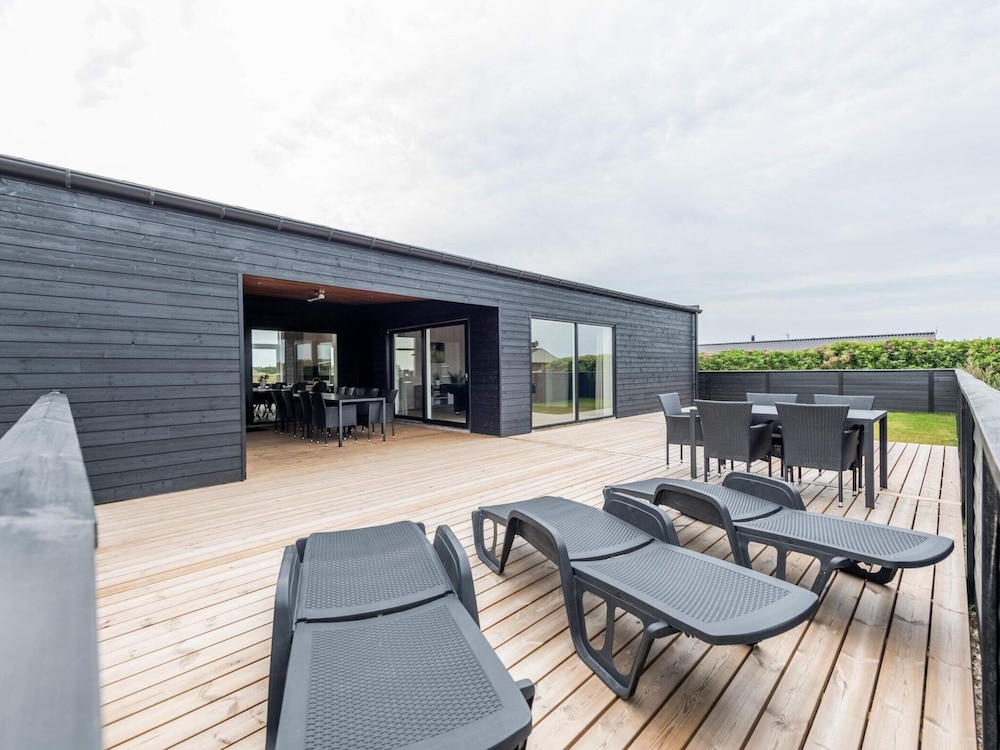 10 Person Holiday Home in Hvide Sande