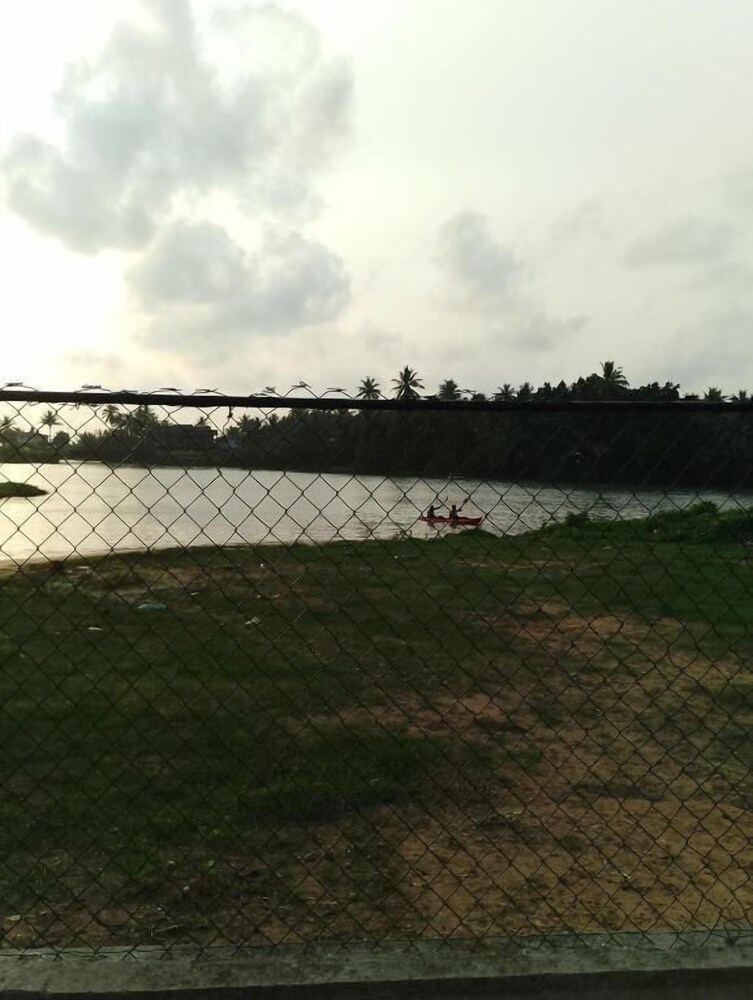 Crush River Villa Hikkaduwa
