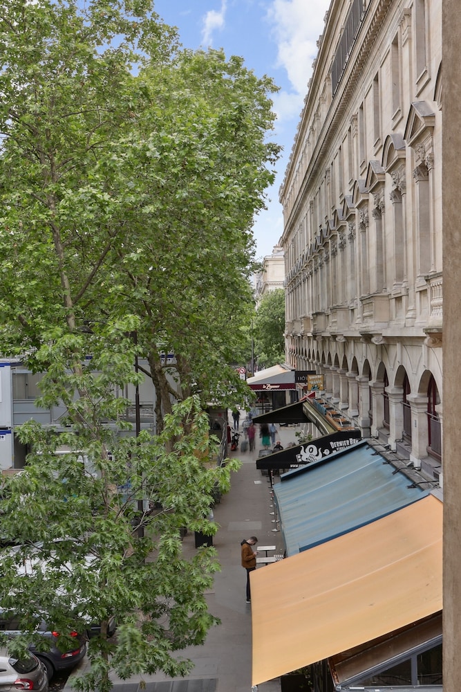 Chic 1BR by Châtelet & Louvre
