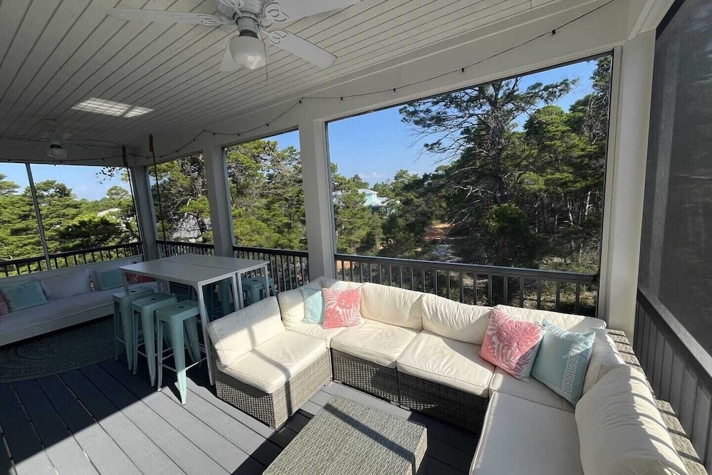 Newly Built, Walk to Dune Allen Beach, Pool 30A Ocean Pearl by Avantstay