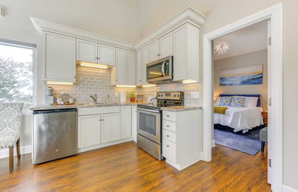 Scenic & Cozy 'sweet Northern Comfort' in Homer!