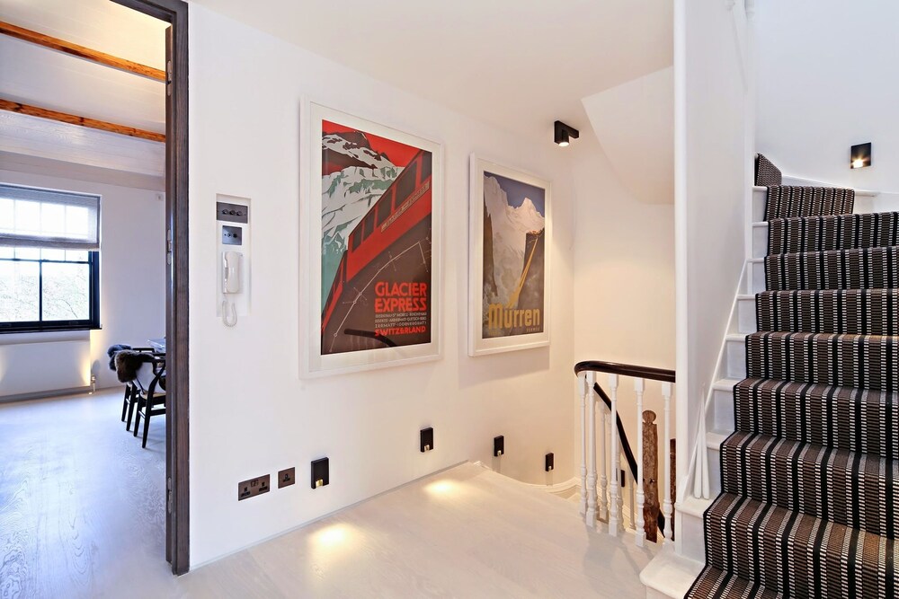 Super Premium - Cadogan Square 3 Bedroom Apartment