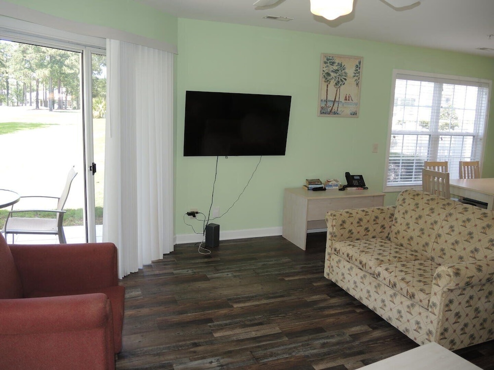 2703m 1 Bedroom Condo