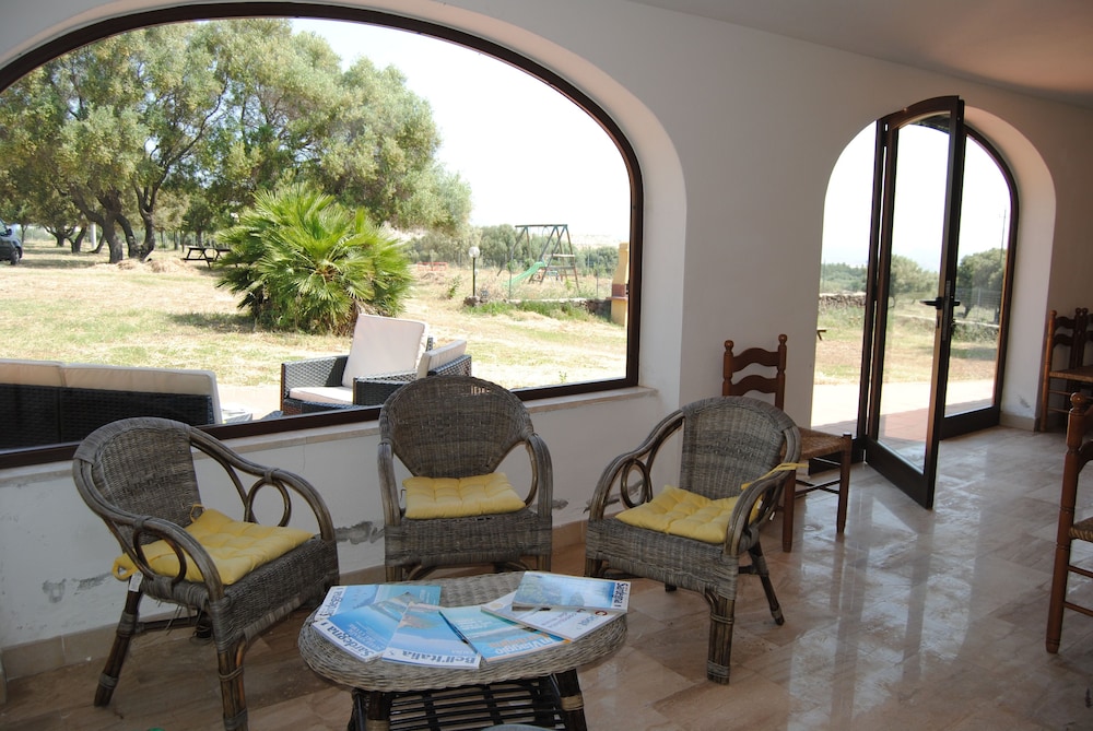 Domos Cotticone view 4