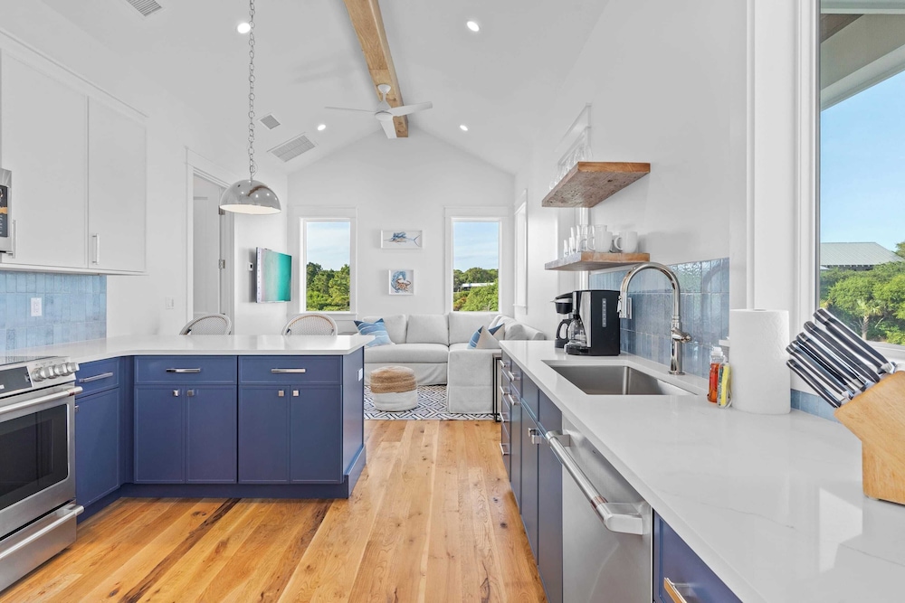 30A Beach Getaway by Avantstay Gulf Views + Pool Golf Cart + Bonfires