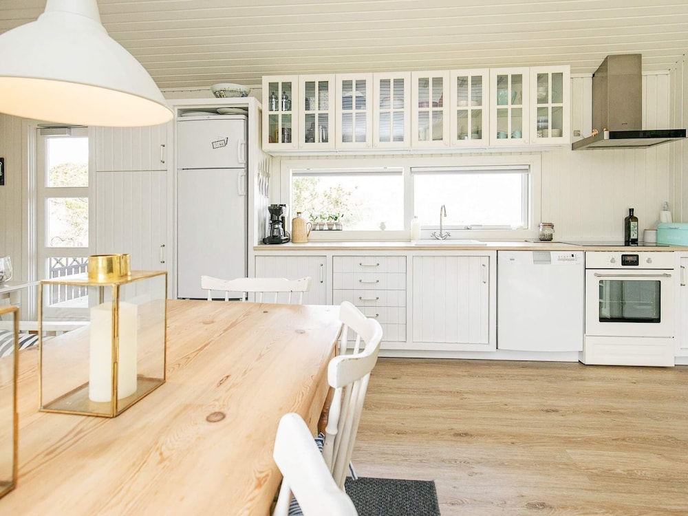 6 Person Holiday Home in Saltum view 5