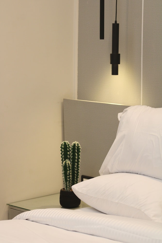 Elite Hotel