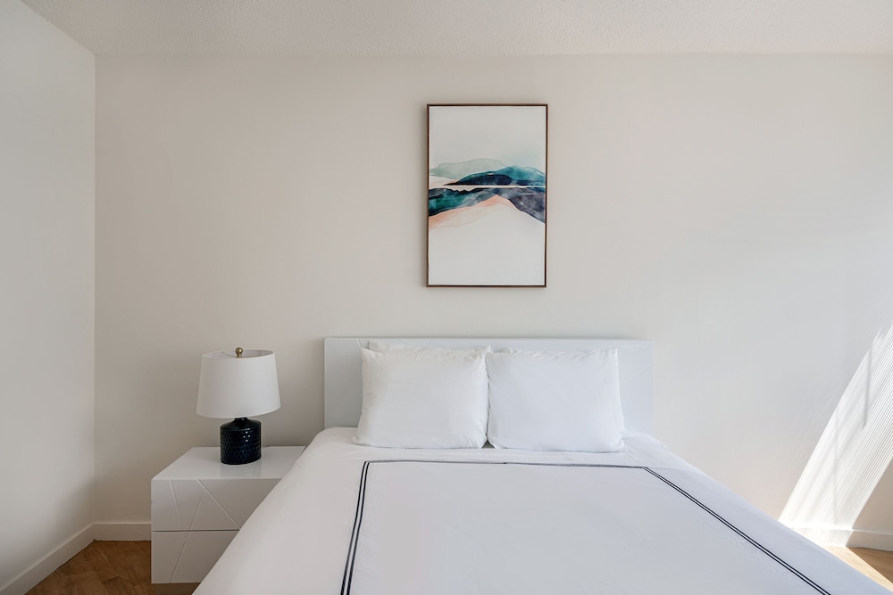 Stunning Apartment for 4 2 Bedrooms 2 Bath